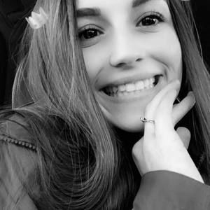 Meet your Posher, Natalie